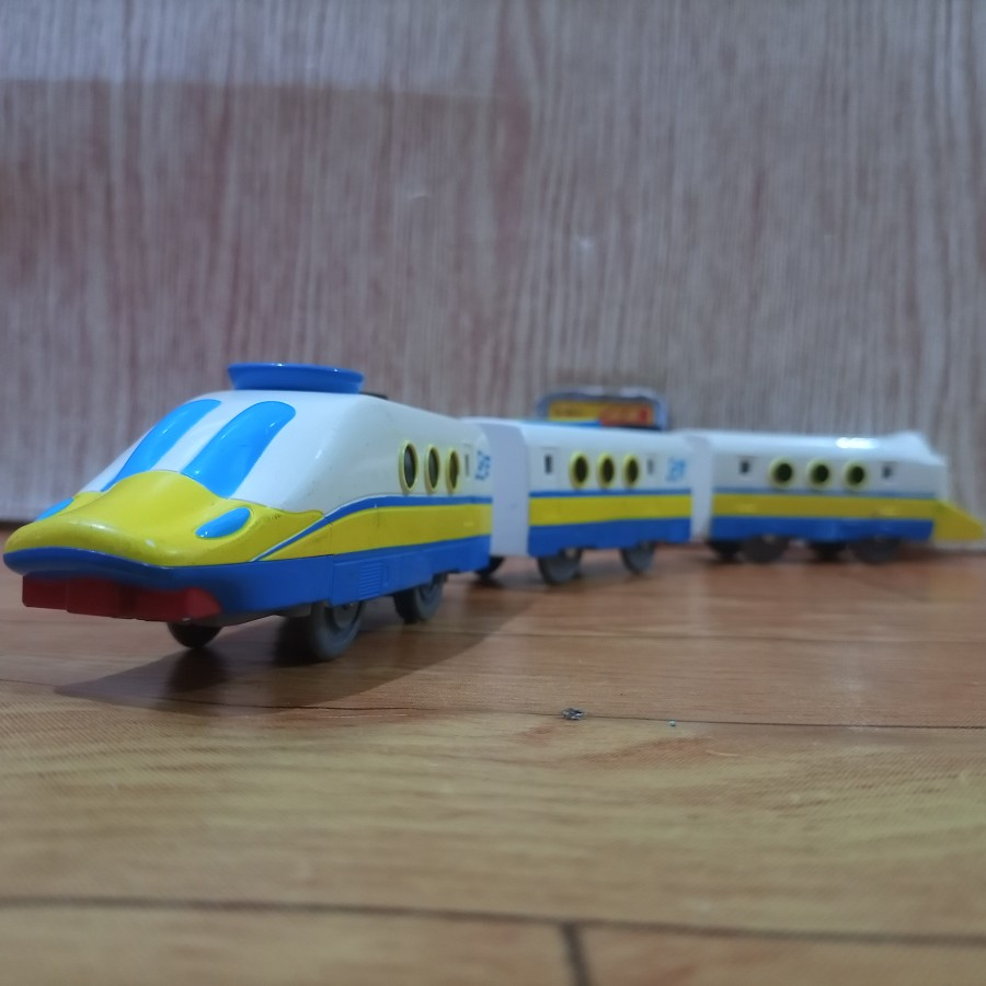 Takara Tomy Kereta Plarail -  Disney Dream Railway Donald Duck Marine Shuttle