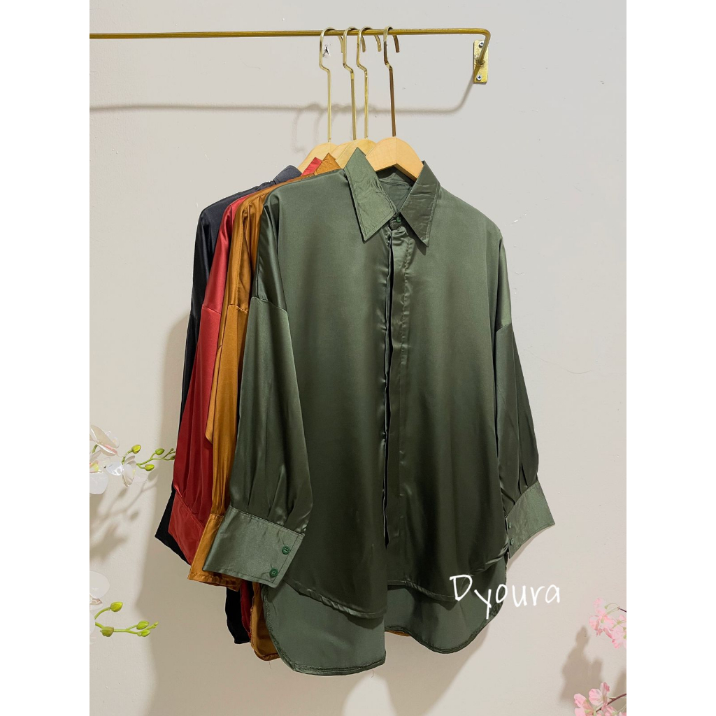 Atasan wanita kekinian/ atasan wanita lengan panjang/ kemeja satin terbaru/ kemeja polos cewek