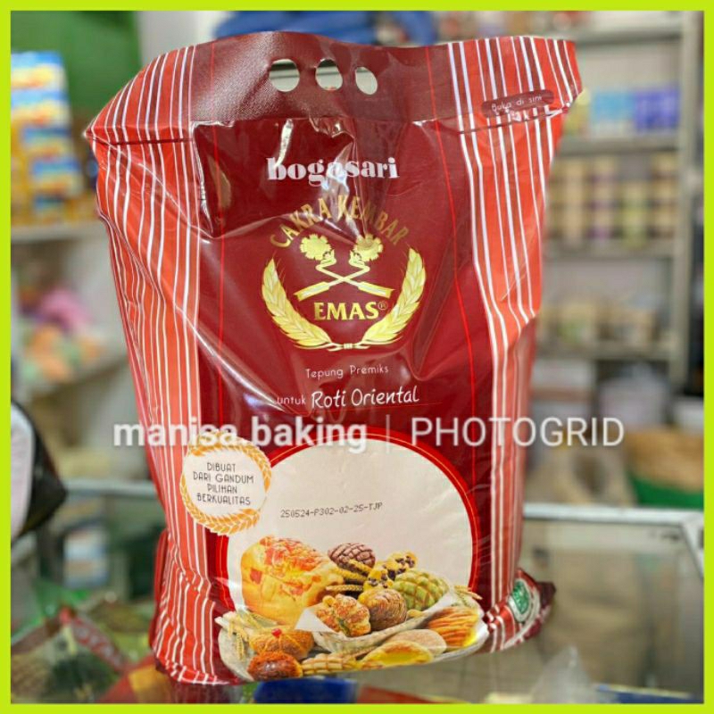 

TEPUNG CAKRA KEMBAR EMAS ORIENTAL 5 KG TEPUNG TERIGU PREMIUM PROTEIN TINGGI