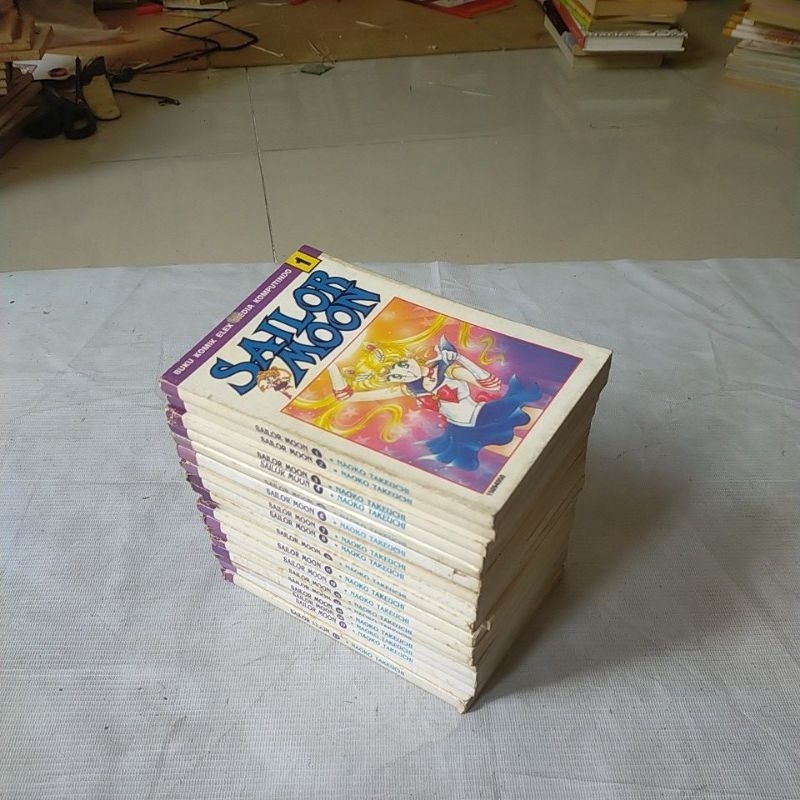 komik SAILOR MOON 1-18 TAMAT