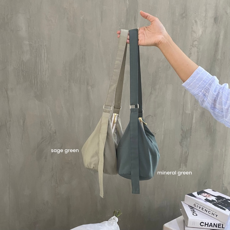 LOUVY BAG — Mini Hobo Slingbag lookmybag x haurazhrfhs