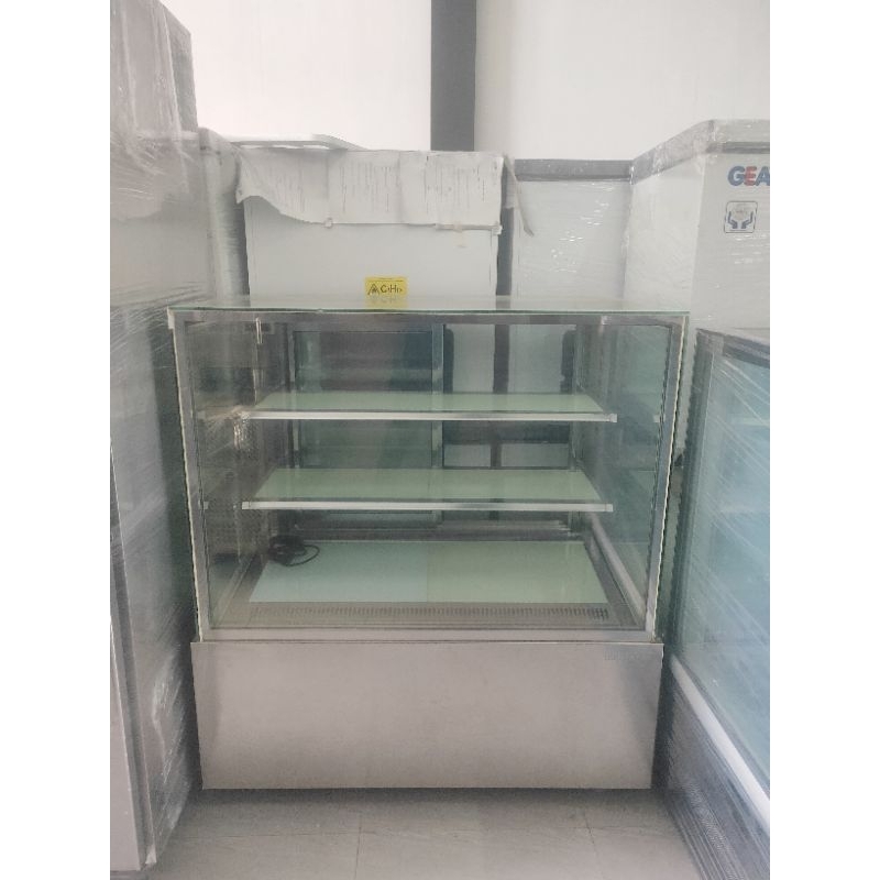 CAKE SHOWCASE 120 BEKAS