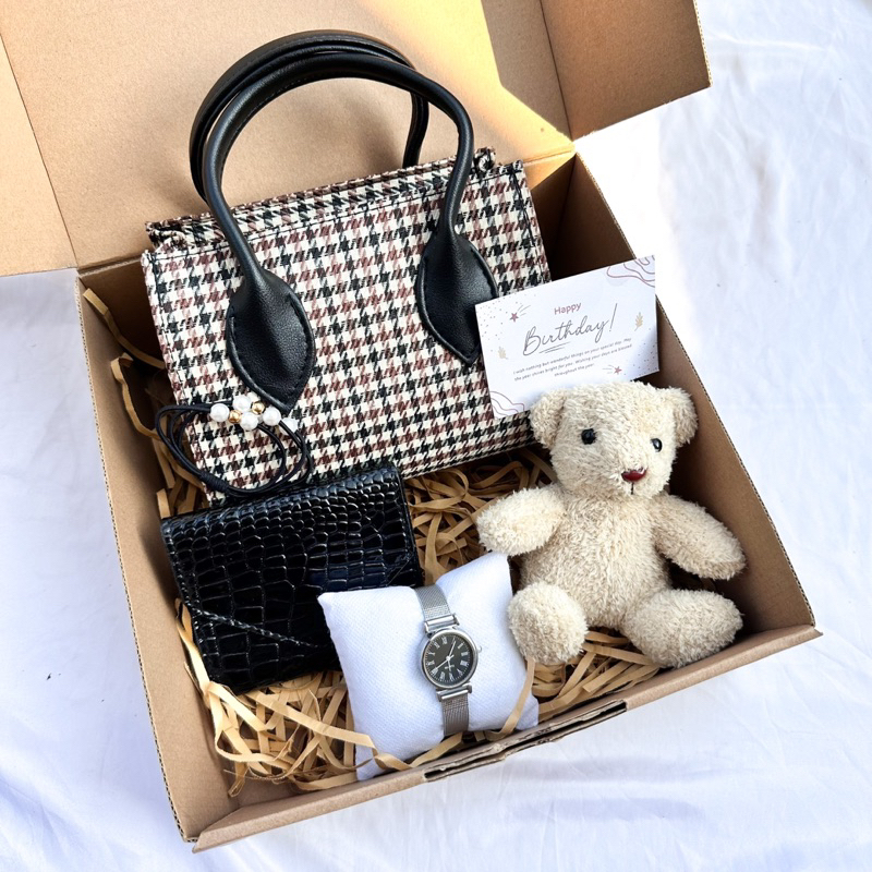 [A5675]HAMPERS GIFT BOX SLING BAG KADO ULANG TAHUN PACAR/KADO AYANG/KADO WEDDING/KADO ANNIVERSARY/KADO WISUDA/KADO VALENTINE/KADO HARI GURU/KADO IBU/HAMPERS LEBARAN/HAMPERS RAMADHAN