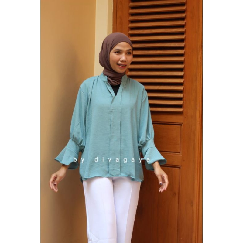 Adelia Blouse Crincle Premium