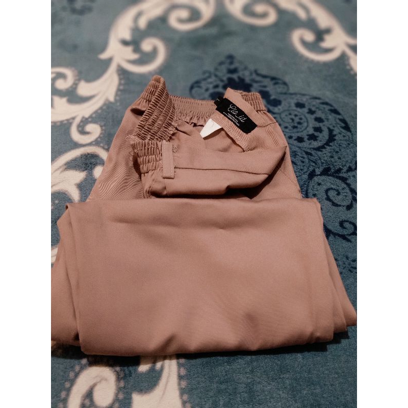 Preloved Celana Clo.id