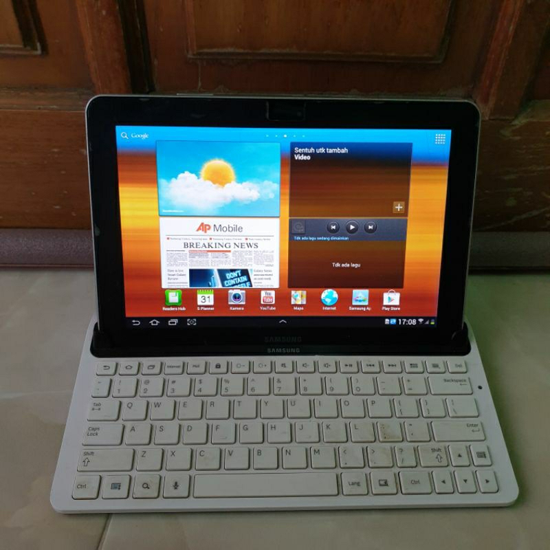 Samsung Galaxy Tab 10inch p7500 1/16 mulus dan lengkap keyboard original