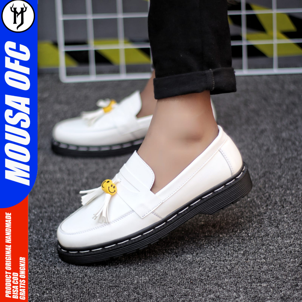 Sepatu Pantofel Docmart Penny Loafers White Pria Smile