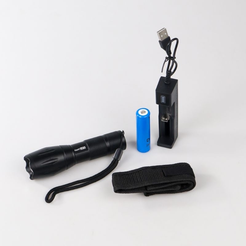 Paket Senter LED Flashlight Cree XM-P50 + Baterai + Charger - E17 - Black