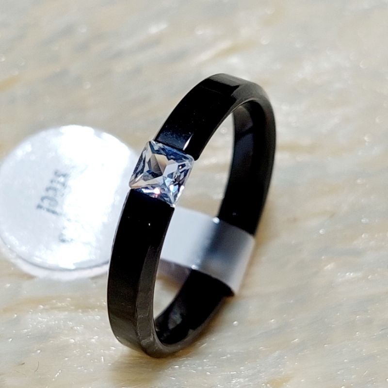 [PROMO!!] Cincin Titaniumsteel Black Aksen P**mata Imitasi Kotak | Cincin Couple