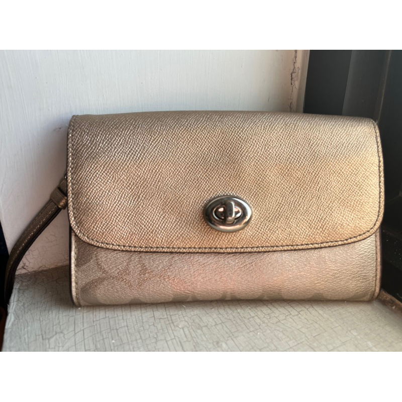 preloved dompet coach