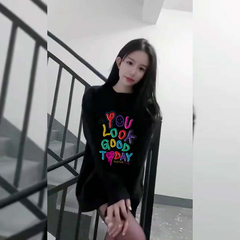 Kaos Stasan Wanita Oversize Couple Sweater American Vintage Letter Cartoon Graphic Priting Top Kekinian Casual Sweater