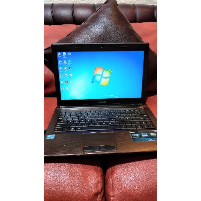 Laptop Asus a44h core i3 2330 ram 2 GB hdd 320 GB mulus normal