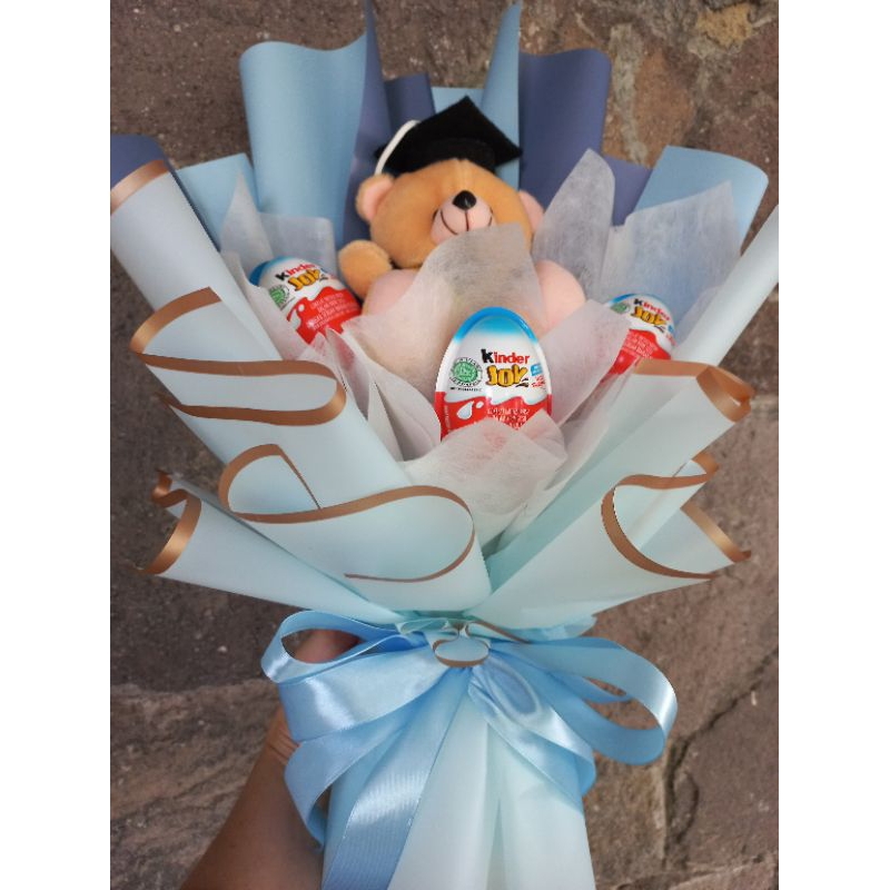 Bucket bunga snack wisuda/Money bucket/hampers coklat/hadiah bunga  graduation wisuda  boneka