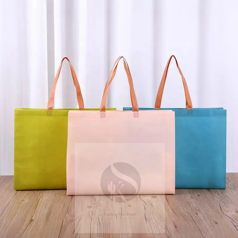 

Tas Spunbond untuk Box 32x25x20cm spunbun/ kain brownies / roll cake / pastel / hampers nasi