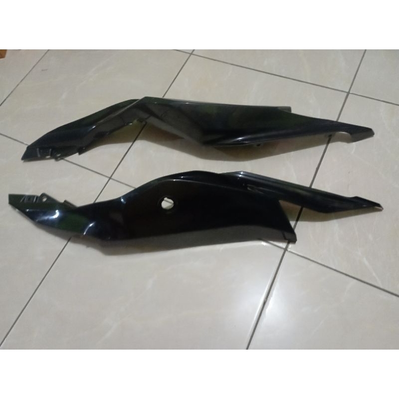 COVER BODY BELAKANG KAWASAKI NINJA 250 ZX NATURAL ORIGINAL