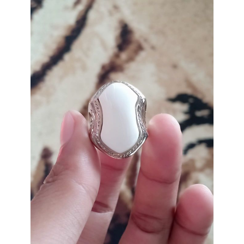 cincin akik Yaman abyadh terompah/ cincin akik Yaman abyadh murah/ cincin akik Yaman abyadh asli nat