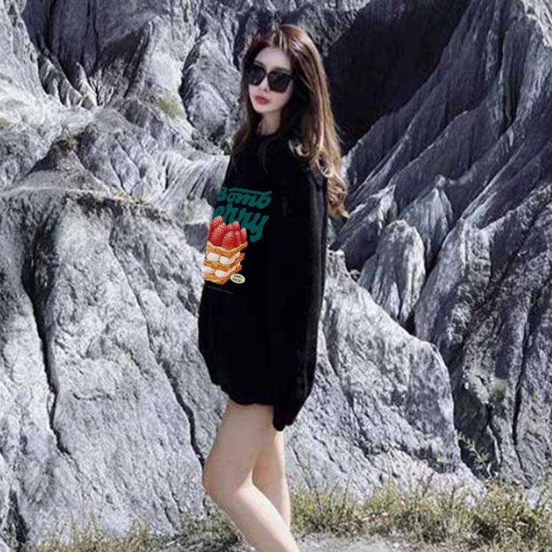 Kaos Stasan Wanita Oversize Sweater American Vintage Cartoon Graphic cake Priting Top Kekinian Casual Sweater