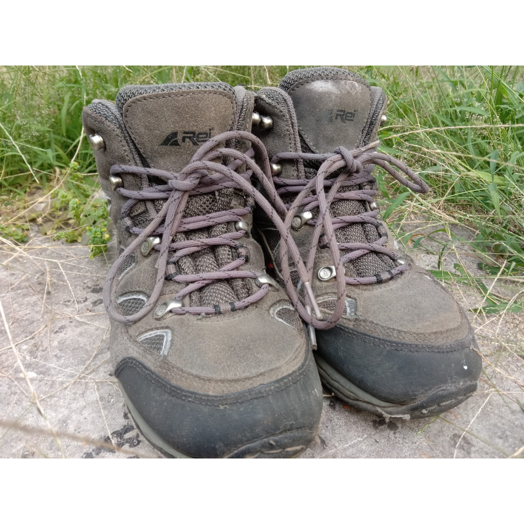 MURAH Sepatu Safety | Sepatu gunung unisex pria wanita | Second bekas murah