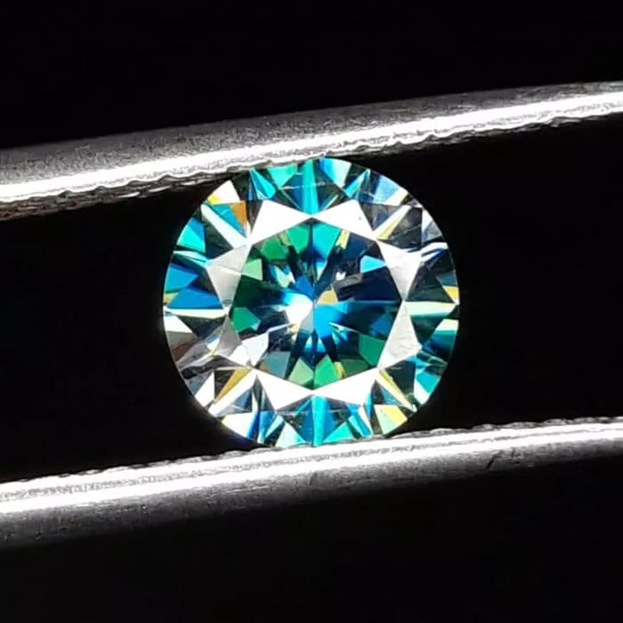 DIAMOND BLUE MOISSANITE