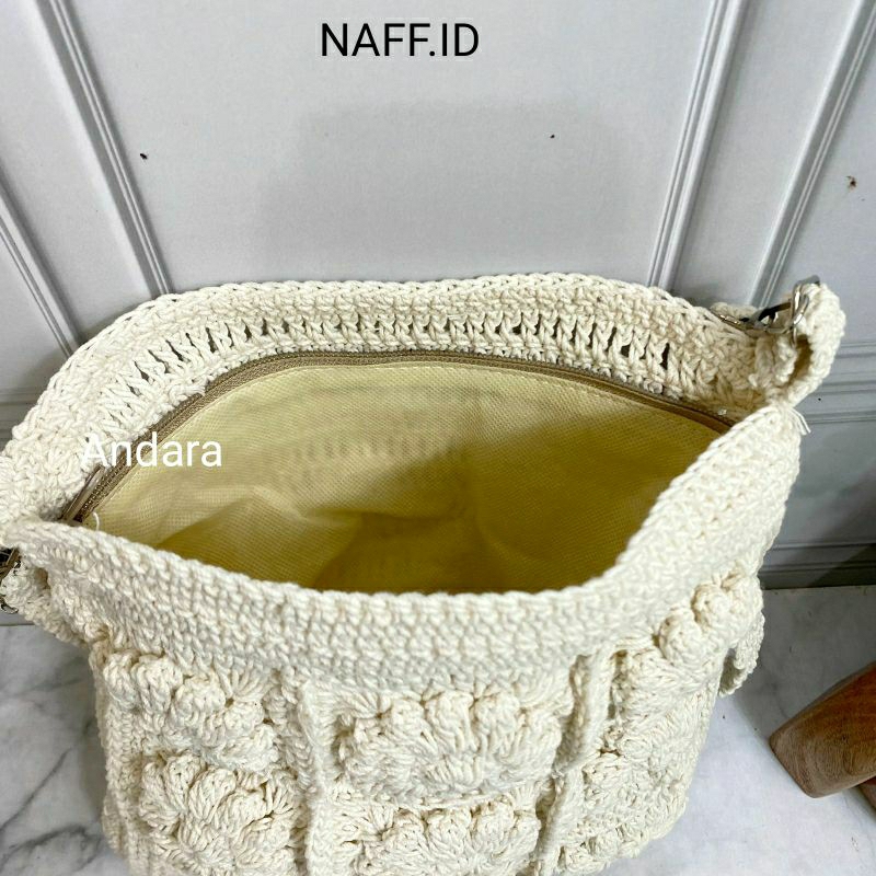 NAFF.ID-&quot;Andara&quot; Tas Handmade Selempang Bunga Polos Putih