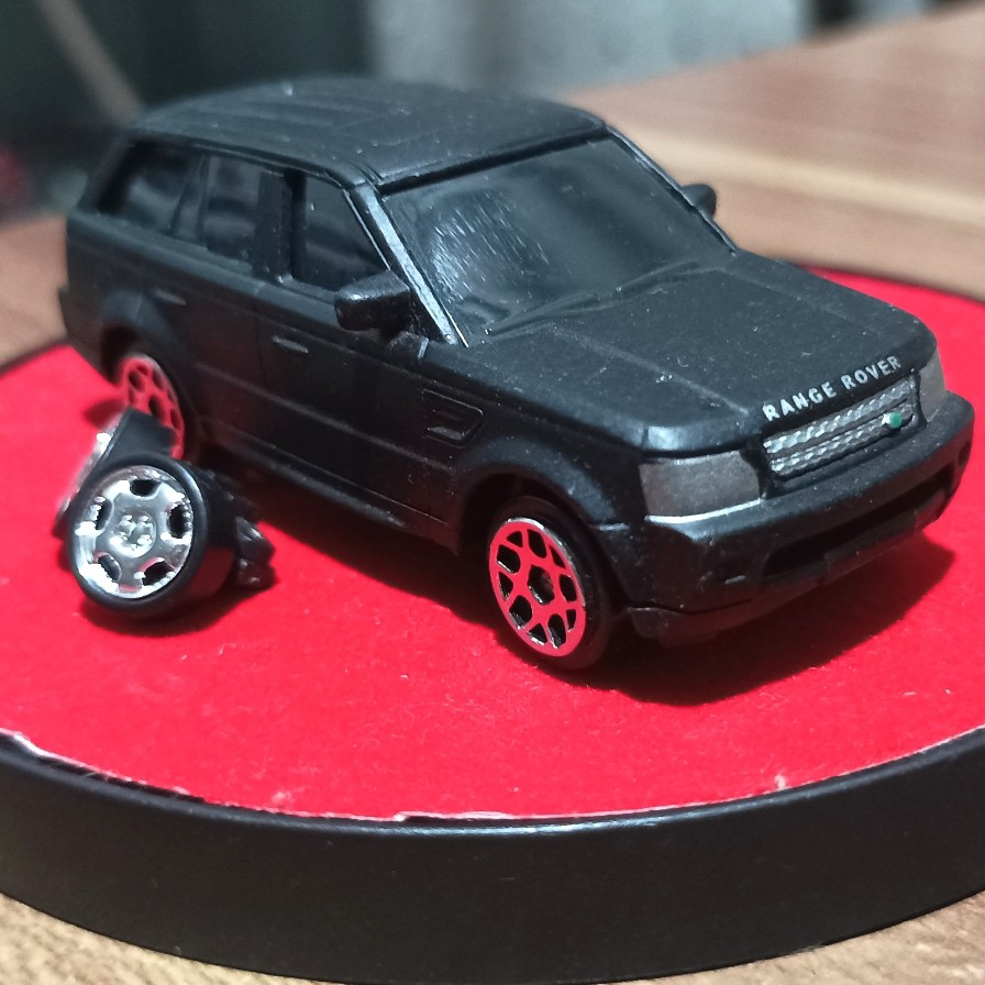 RMZ CITY LAND ROVER SPORT 1:64 (LOOSE)