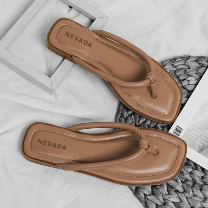 SONYA Sandal Flat Wanita Cewek Size 37 - 40 Sendal Jepit Beleza Cewek Kekinian Sendal Teplek Perempuan Casual Rumahan Belezza Bellezza Premium Warna Hitam Black Coksu Brown Cokelat Toska Size 37 38 39 40 Terbaru Shoes Original Valendino Store