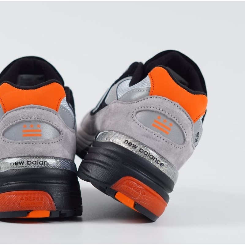 Sepatu New Balance 992 X DTLR Grey Orange