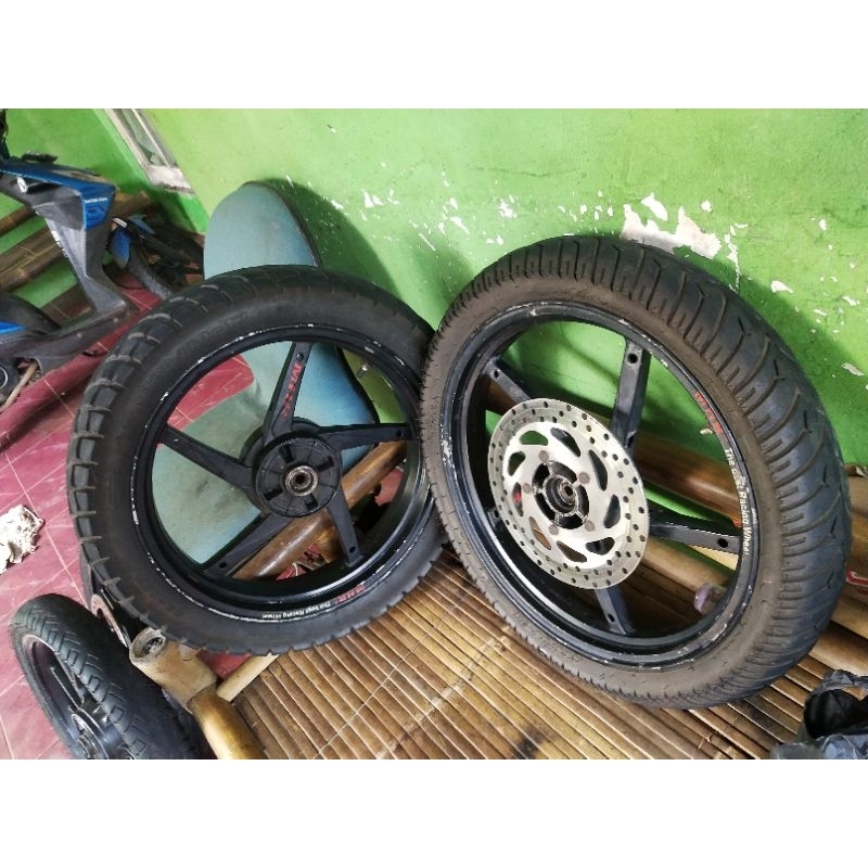 Wheelset Velg pelk velk R17 tapak lebar Merk MHR racing palang 5 Buat Yamaha vixion scorpio byson th