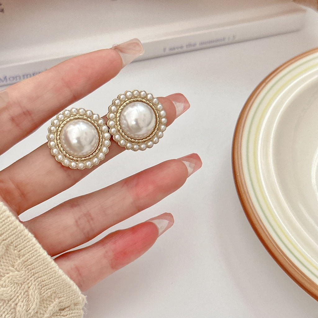 S925 Silver Needle Retro French Round Pearl Earrings Light Luxury High Baroque Earrings Temperament korea wanita aksesoris Anting tusuk