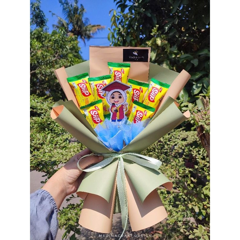 Buket Snack buket wisuda PAUD/TK/SD mix Stiker Animasi Wisuda