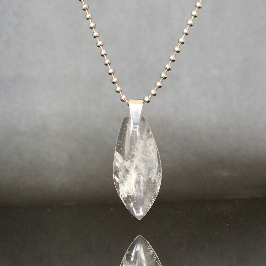 Kalung Liontin Batu Kecubung Es Natural Quartz LT1398