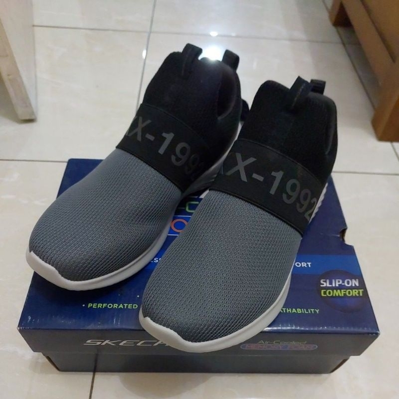 sepatu skechers bounder wolfston