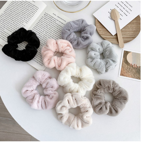 IKAT RAMBUT SCRUNCHIE KOREA HIJAB GELANG HAIRBAND KUNCIRAN CEPOL JILBAB LINGKAR BESAR BULU LEMBUT KOREA MOTIF POLOS IKAT RAMBUT KOREA