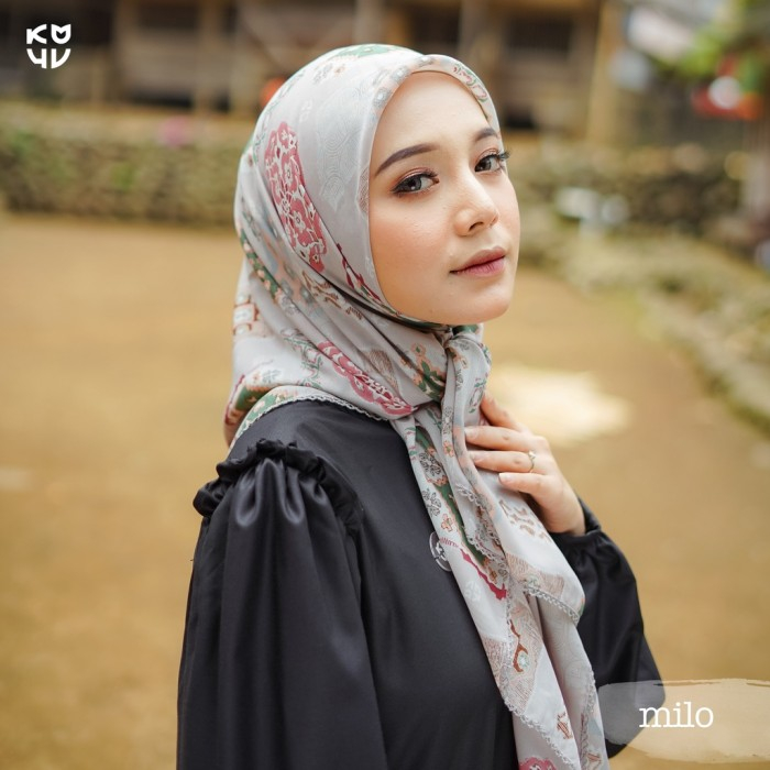 KOYU HIJAB ETHNIK WONDERLAND SQUARE NEW