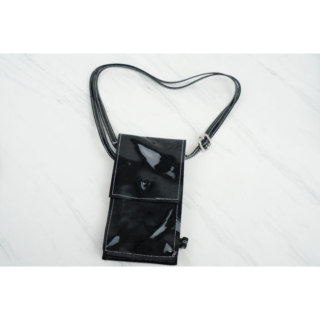 KINETA BLACK SLING BAG PVC | TAS SELEMPANG CEWE PVC HITAM