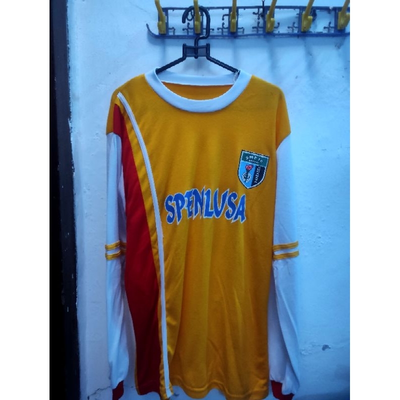 Seragam Olahraga SMPN 10 Surabaya Preloved