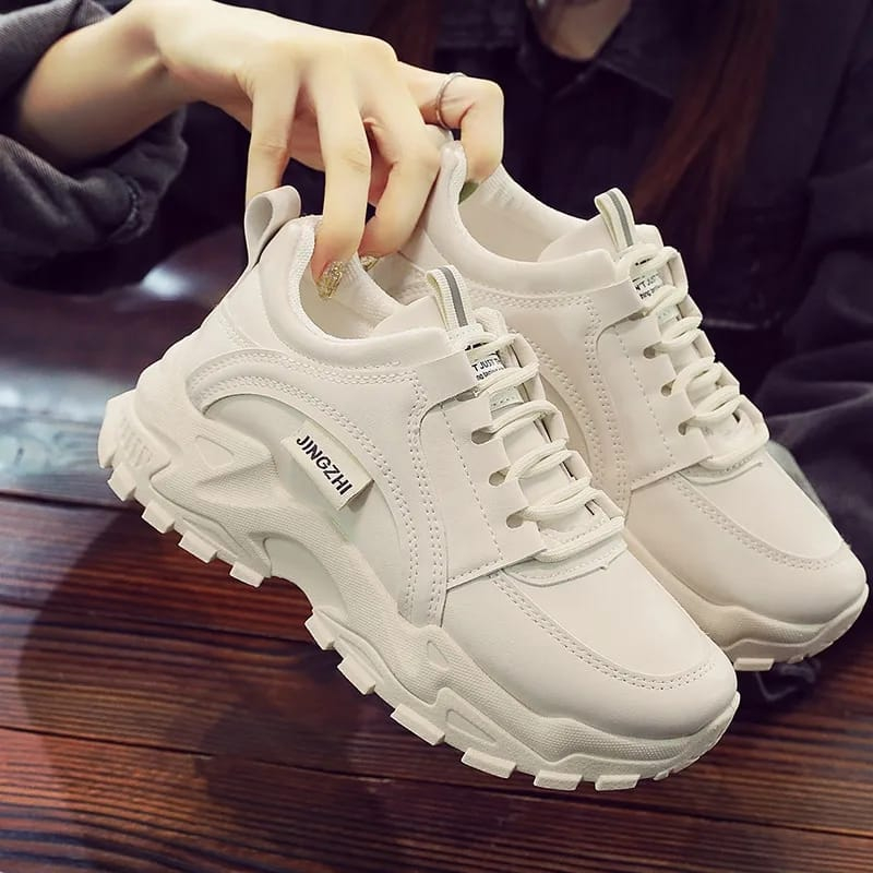 SEPATU SNEAKERS WANITA TERBARU AMC 74