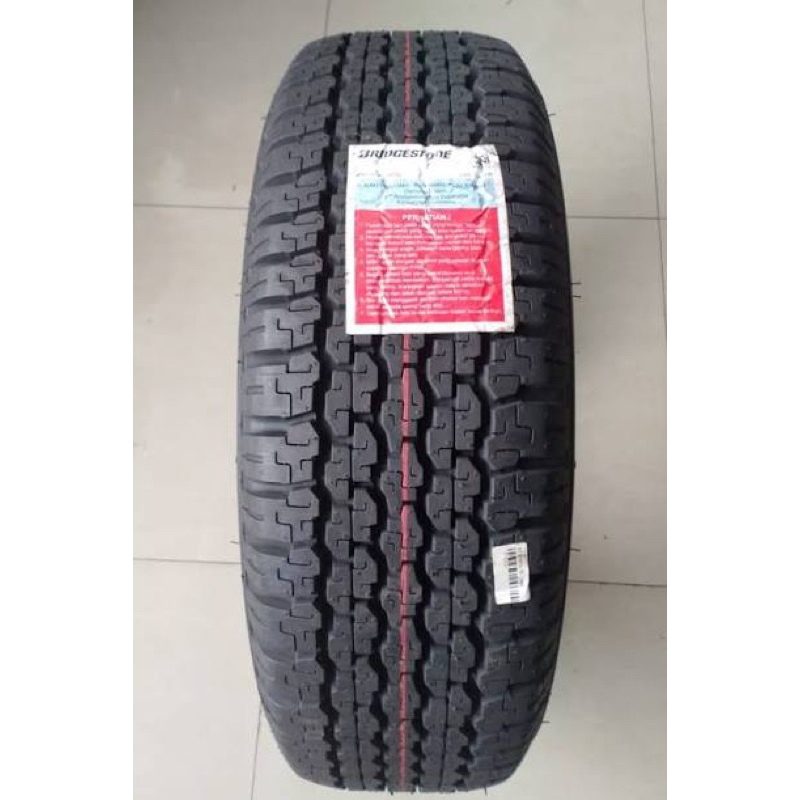 Ban Mobil 215/70 R15 Bridgestone Dueler HT689