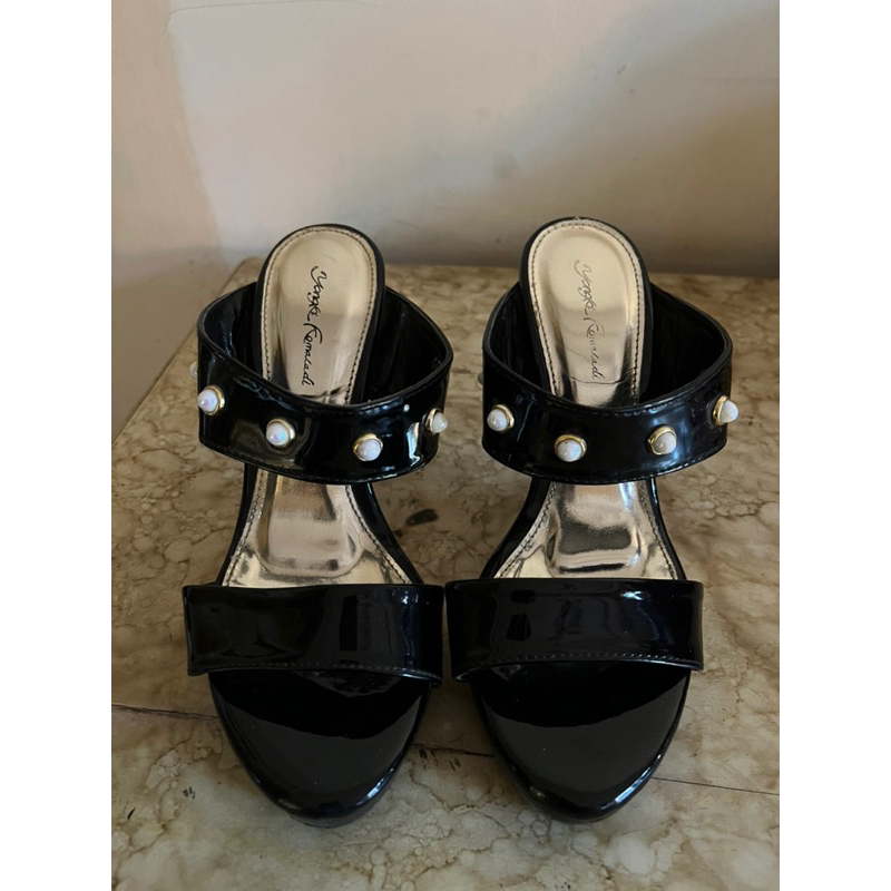 Preloved Heels Yongki Komaladi