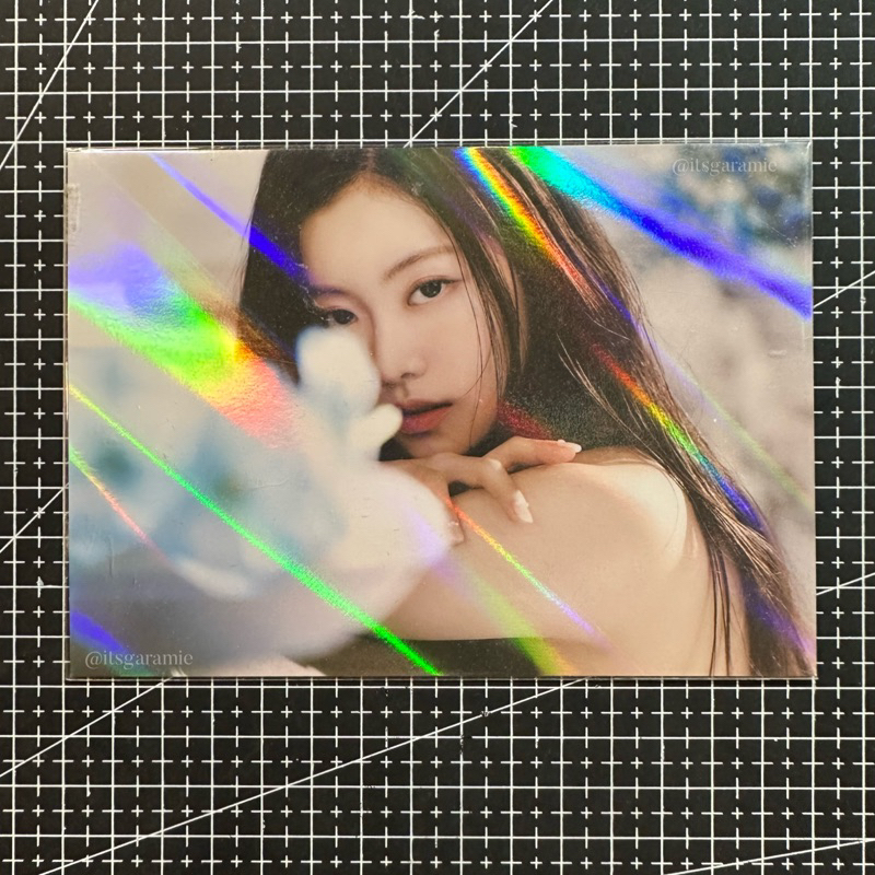 [ SUPER RARE ] Postcard Aladin Garam - benefit pob - Kim garam le sserafim pc