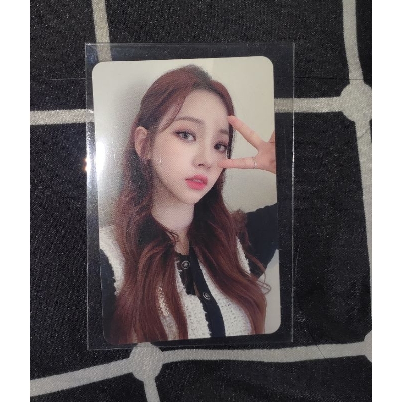 (READY STOCK!!)(BACA DESC!)  PHOTOCARD KARINA ALBUM SAVAGE SGS POB HALLUCINATION VERS TAG KARINA PC 