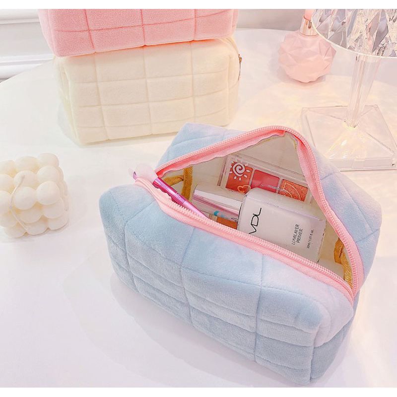 LITTLE DAISY | FURANO Puffy Makeup Pouch / Pencil Case Sleting Tempat Pensil Bantal Bulu/ Tas Make Up Fluffy Motif Kotak Cute