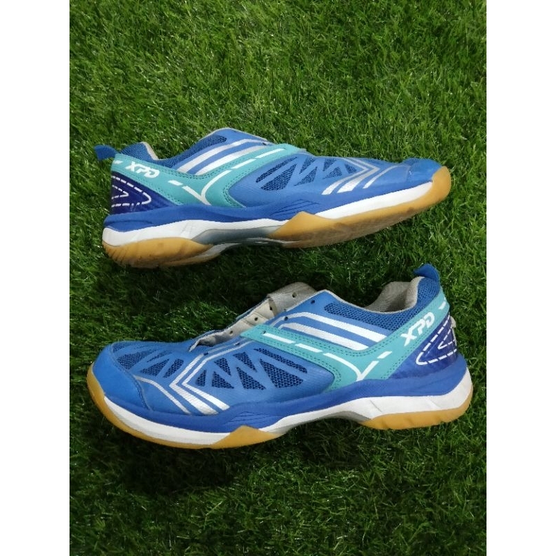 SEPATU BADMINTON XPD