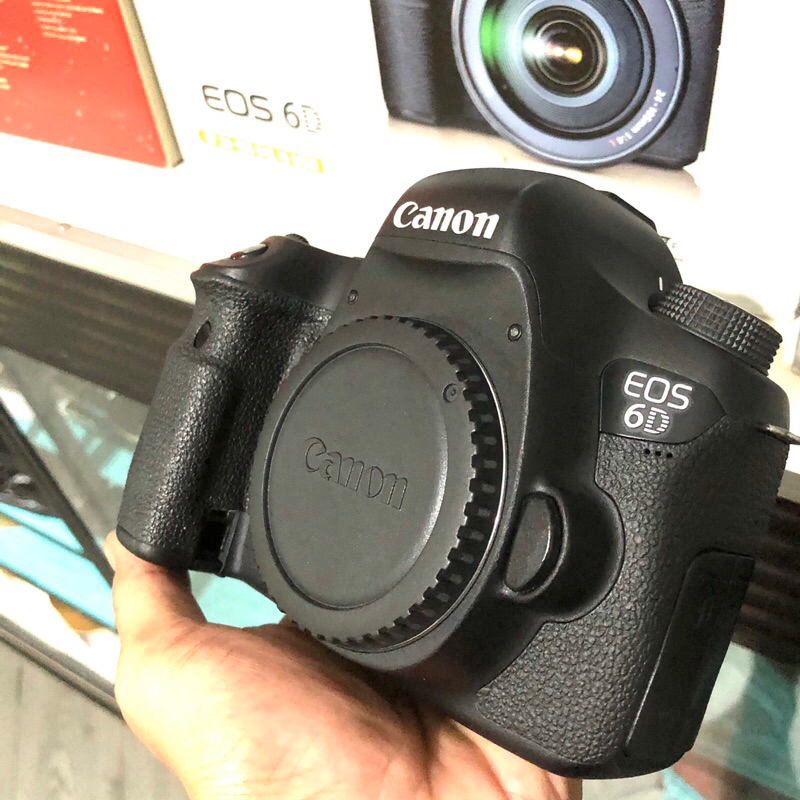 kamera canon fullframe 6d wifi body only  lengkap box mulus normal 100%