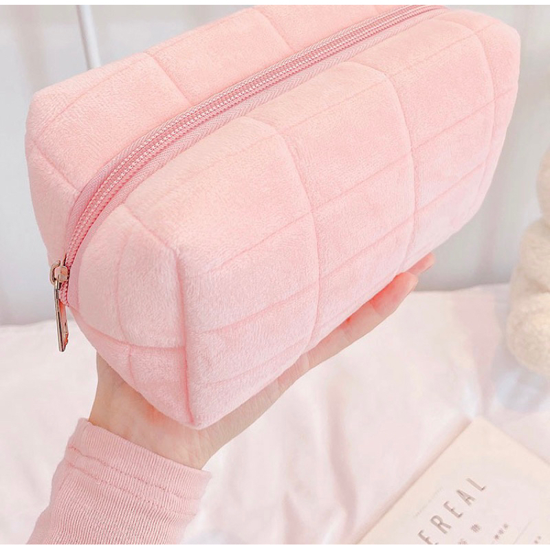 LITTLE DAISY | FURANO Puffy Makeup Pouch / Pencil Case Sleting Tempat Pensil Bantal Bulu/ Tas Make Up Fluffy Motif Kotak Cute