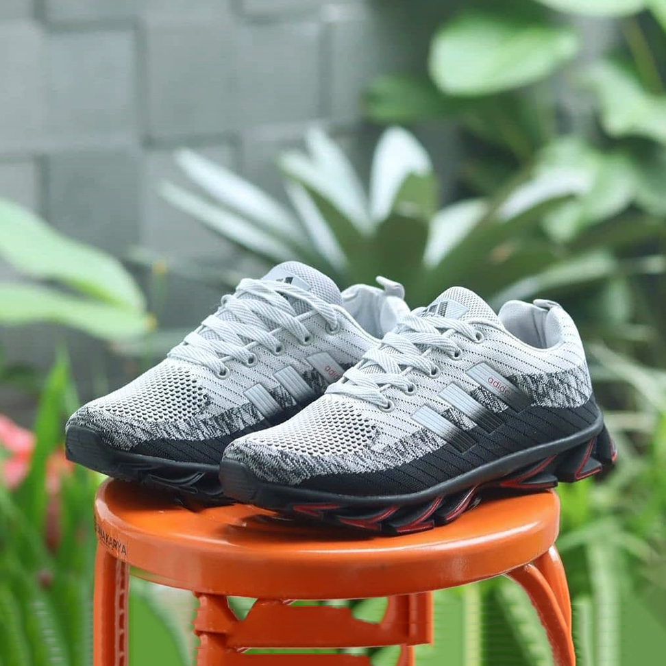 Sepatu Olahraga Sepatu Lari Sepatu Adidas Springblade Running For Men Import Vietnam