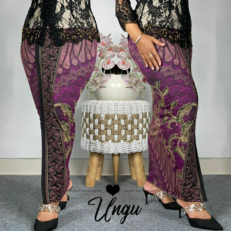 kamen moscrepe jumbo motif batik/bawahan kebaya/rok bali