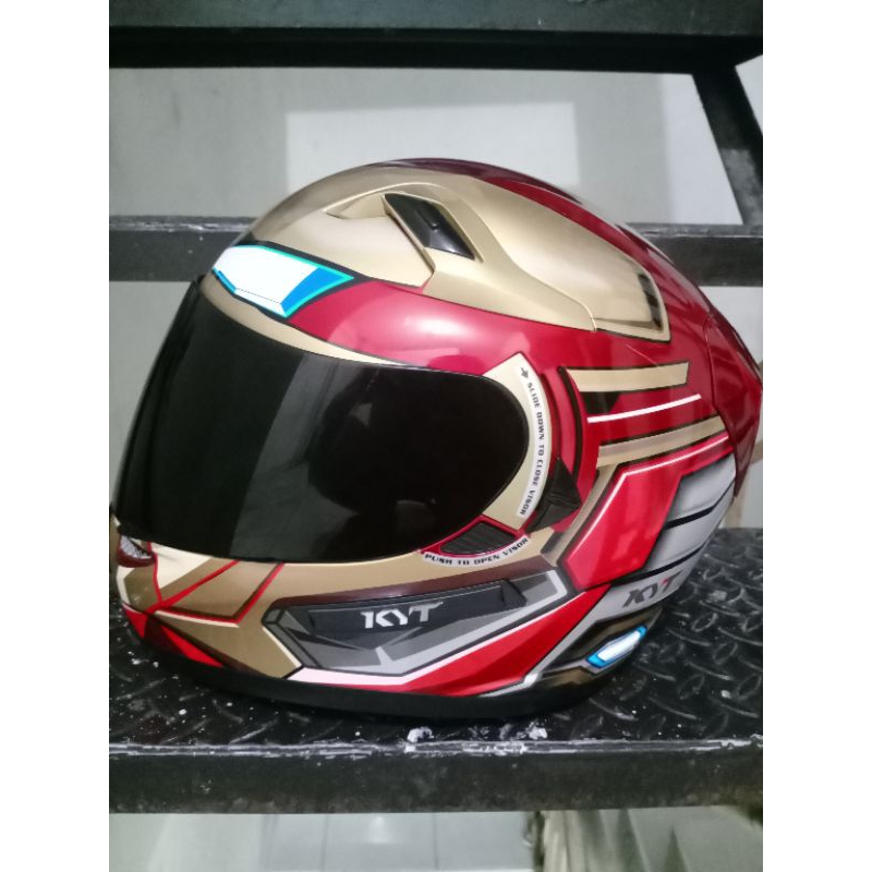 Helm Full Face KYT K2R K2 RIDER Motif MARVEL Edition Iron Man Ironman Red Maroon Bekas Pernah Pakai