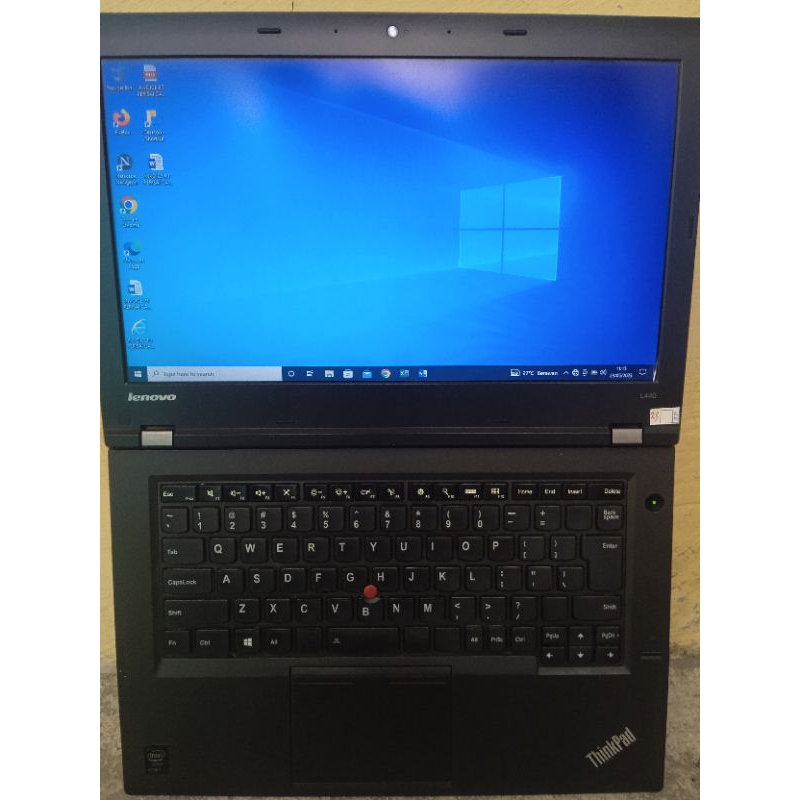 Laptop Lenovo Core i3 4000M Ram 8GB , Hdd 320 Gb  , siap pakai