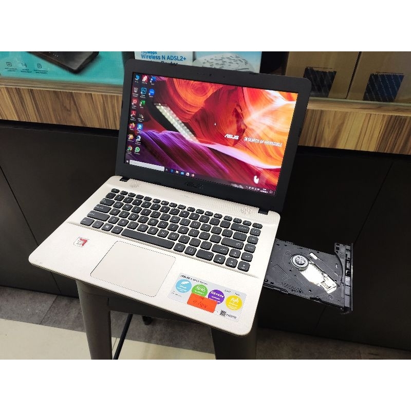 LAPTOP ASUS X441B AMD A4 RAM 4GB SSD 128GB WINDOWS 10 GENERASI TERBARU